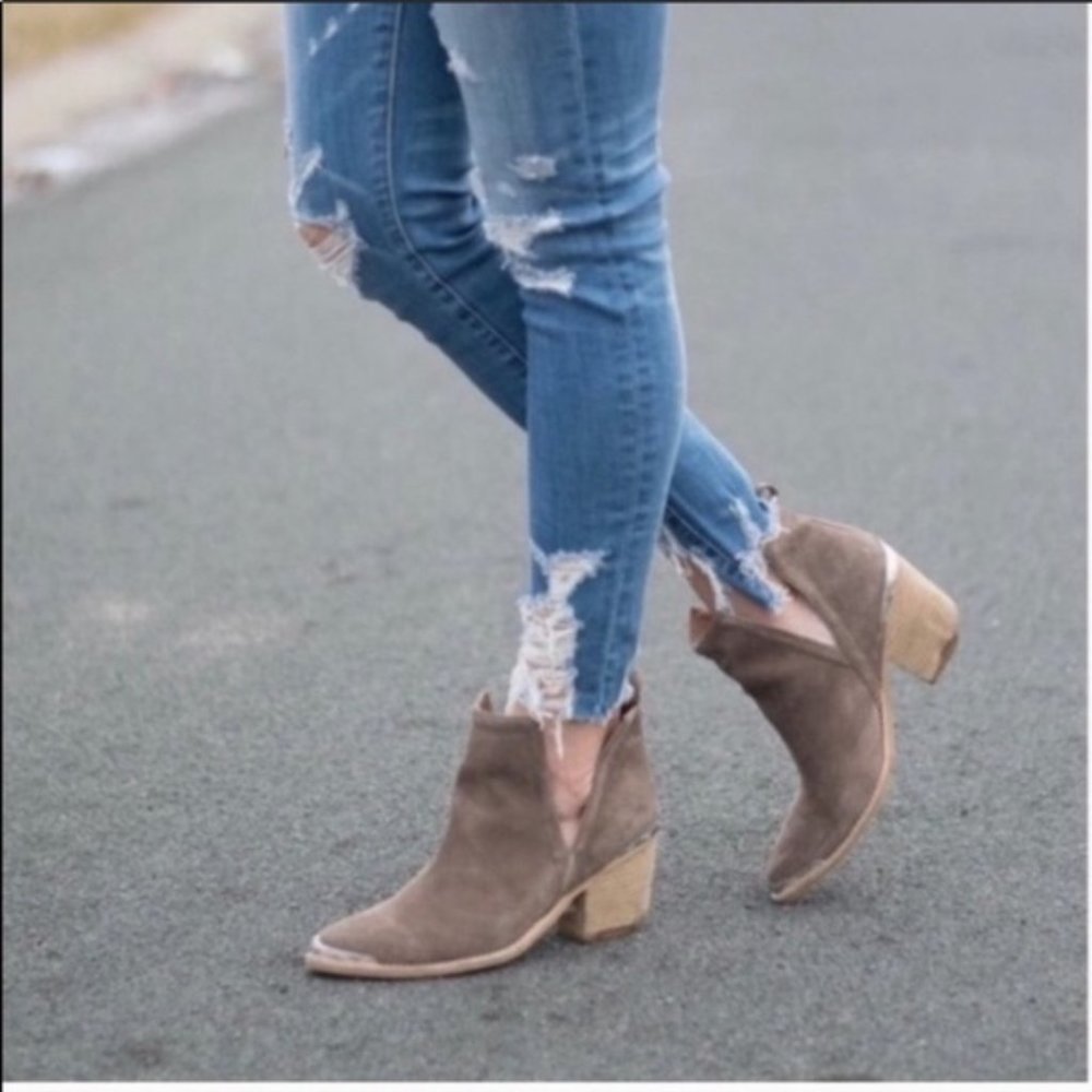 NWT Jeffrey Campbell Cromwell Cutout Western Boots Distressed Taupe Suede